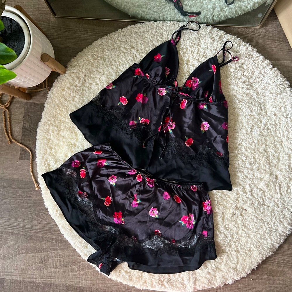 Victoria Secret Lounge Set